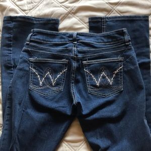 Women Wrangler Jeans